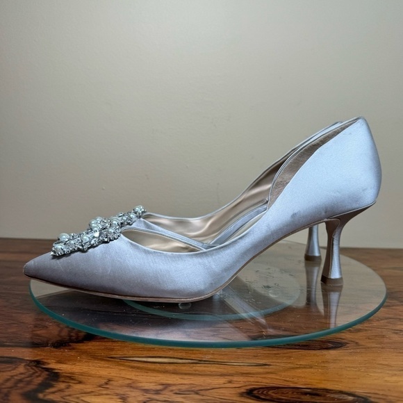 Badgley Mischka Fabia Kitten Heels - Picture 3 of 17